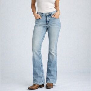BKE Billie Hi Rise Light Wash Flare Jeans Women’s 32x31 - Western| Y2K | Stretch